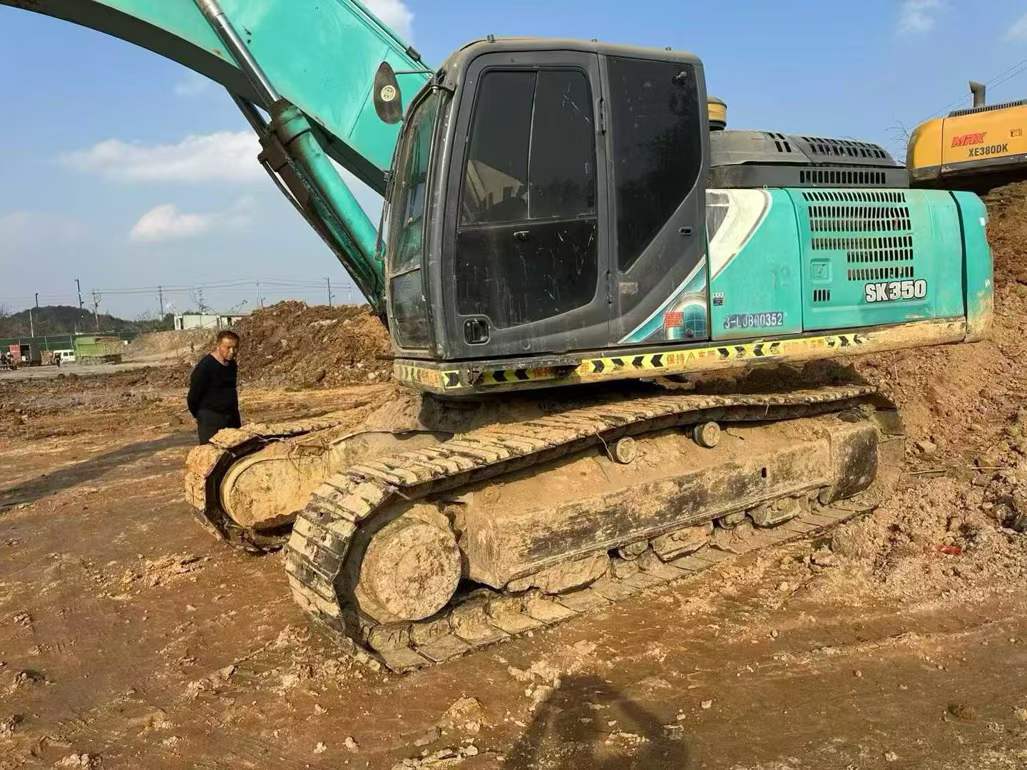 Used Kobelco SK330-10 Excavator 2017 Model / 2
