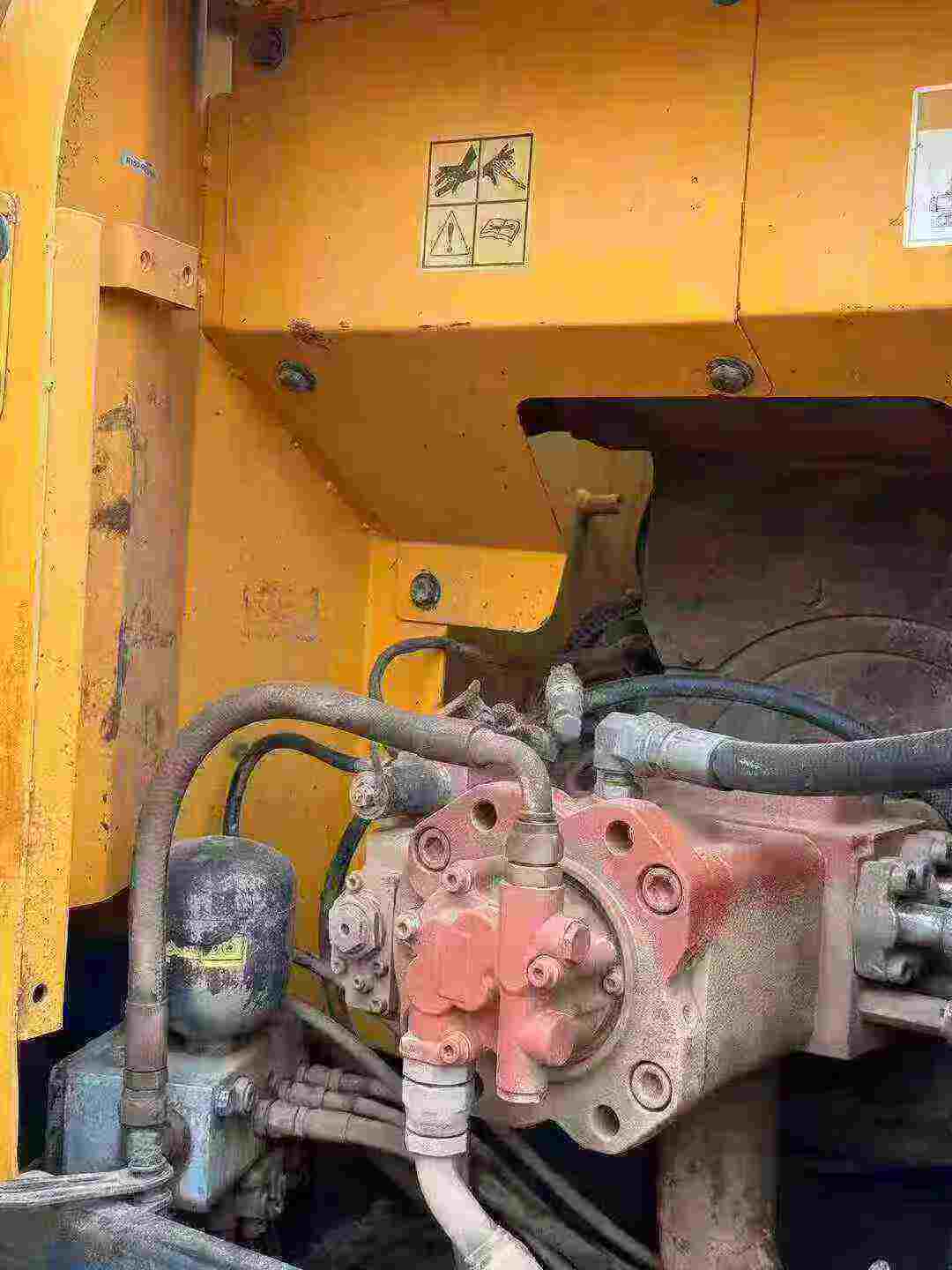 Used Hyundai HW150 Excavator 2016 Model / 3