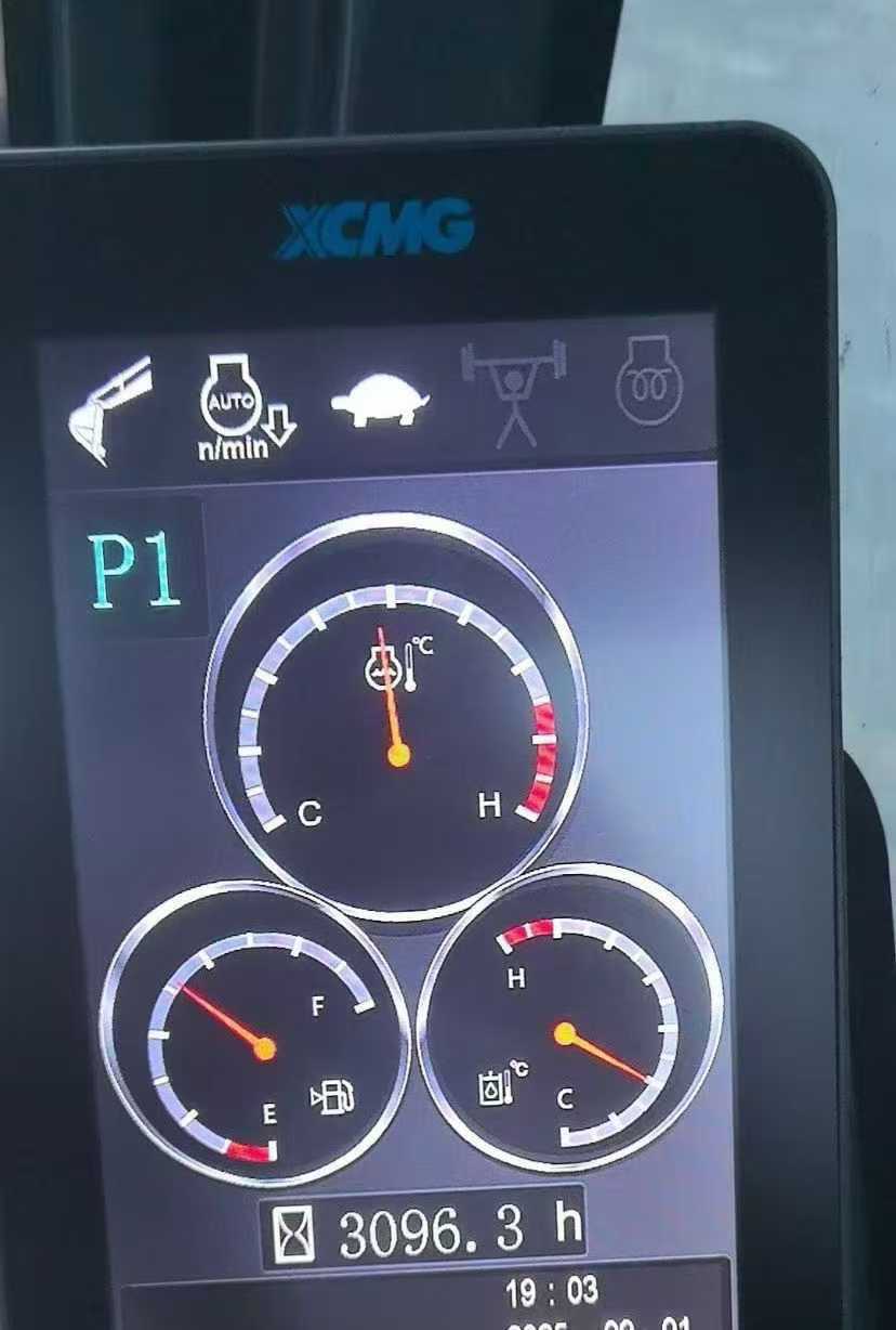 Used XCMG LW200 Excavator 2022 Model / 5