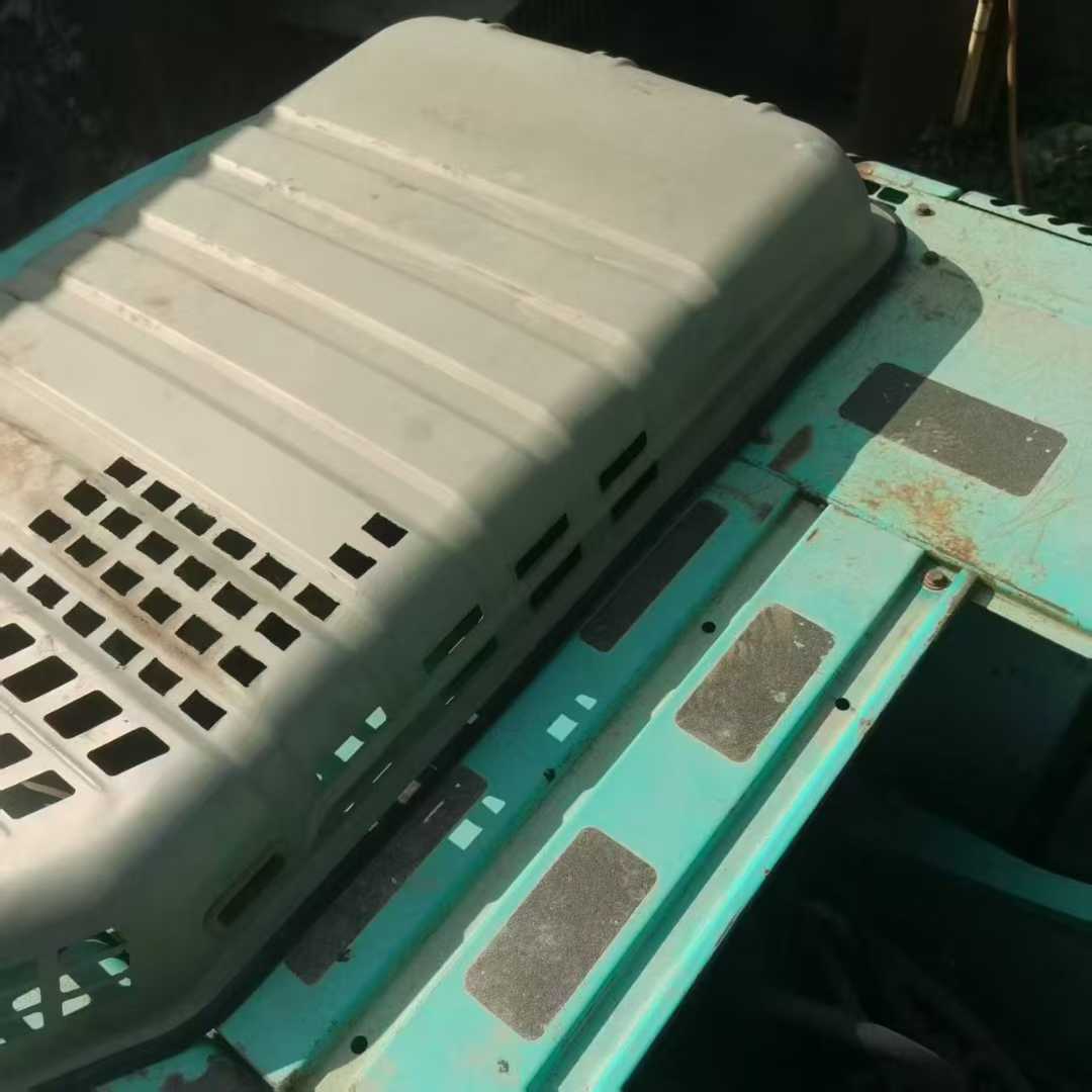 Used Kobelco SK200-11 Excavator 2016 Model / 9