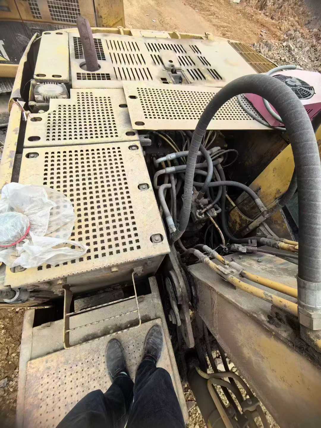 Used Caterpillar 320C Excavator 2016 Model / 7