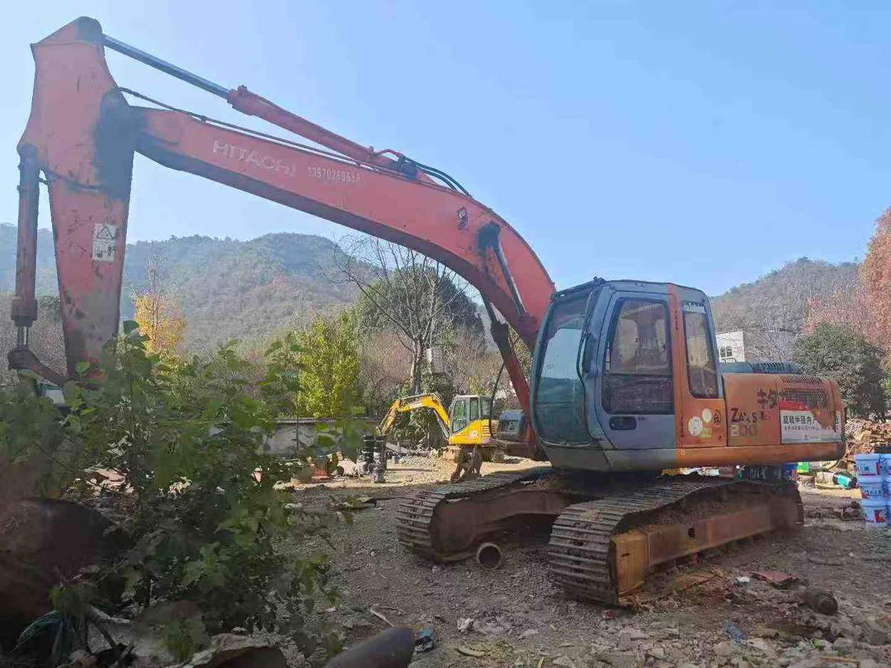 Used Hitachi ZAXIS200 Excavator 2016 Model