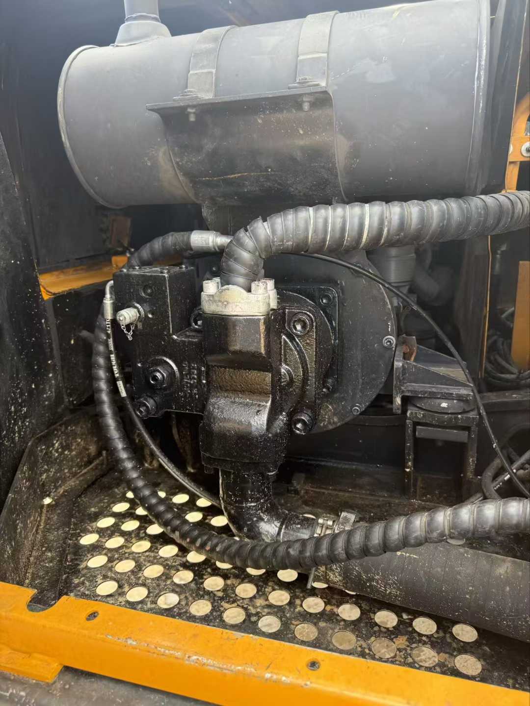 Used Sany SY95C Excavator 2016 Model / 7