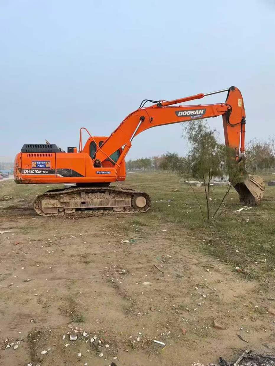 Used Doosan DX15 Excavator 2014 Model / 3