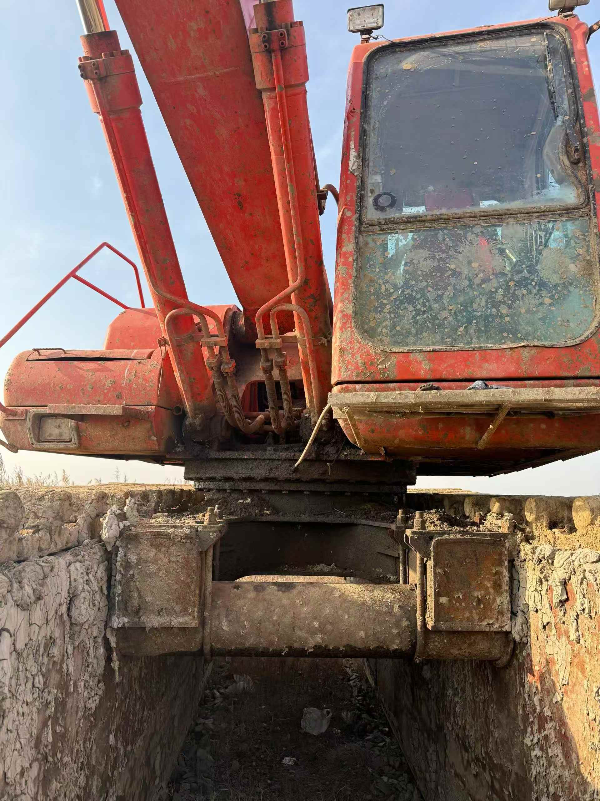 Used Doosan DH220-7 Excavator 2016 Model / 4