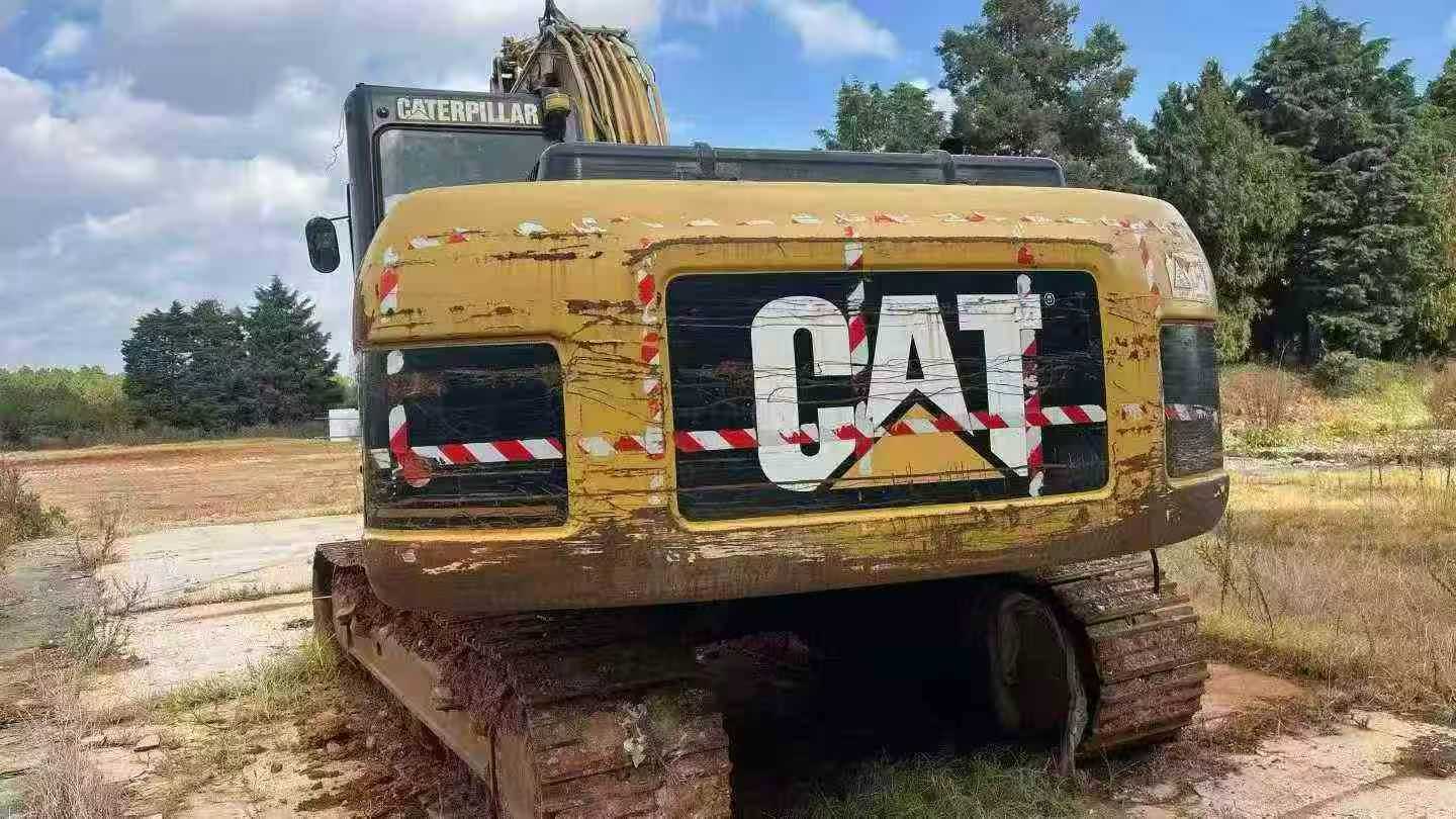 Used Caterpillar 320D Excavator 2016 Model / 3