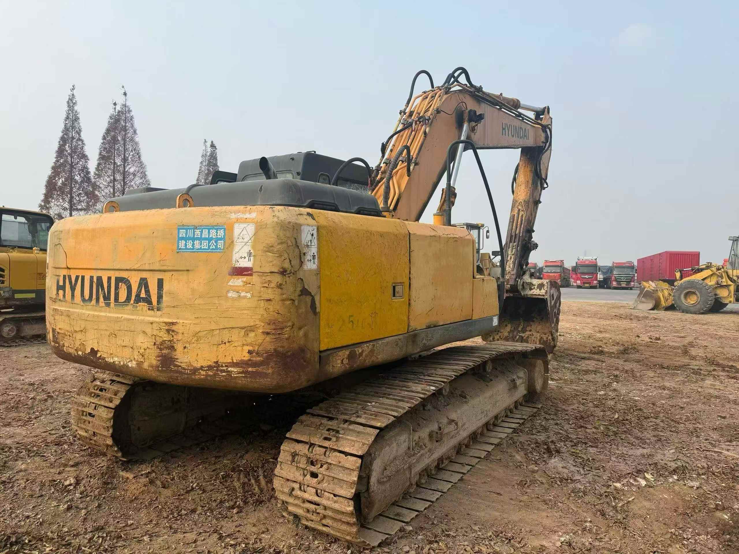 Used Hyundai R225-7 Excavator 2016 Model