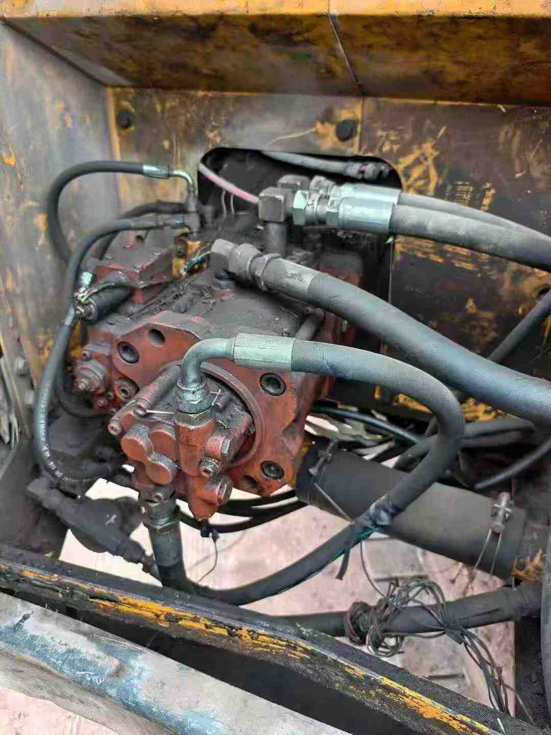 Used Hyundai R150-7 Excavator 2016 Model / 2