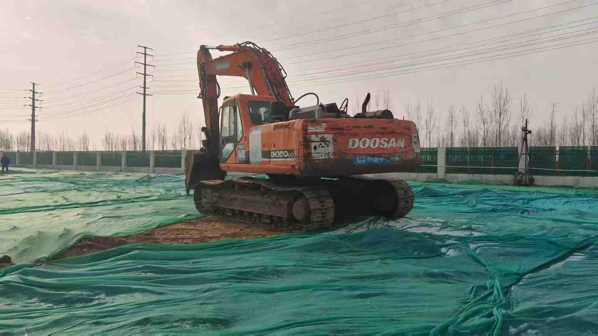 Used Doosan DL300 Excavator 2016 Model / 3