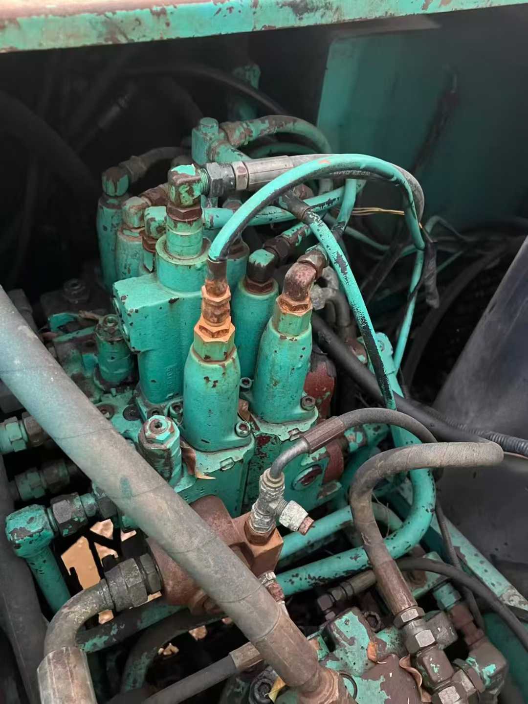 Used Kobelco SK120-5 Excavator 2016 Model / 6