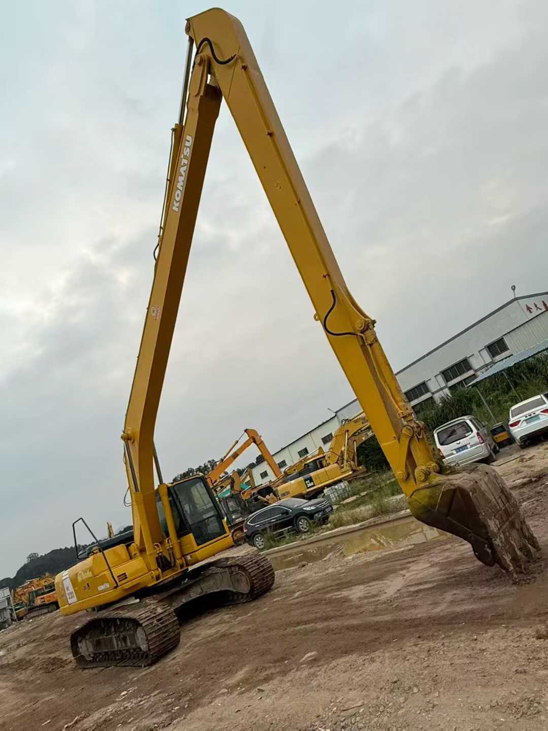 Used Komatsu PC220-8 Excavator 2016 Model