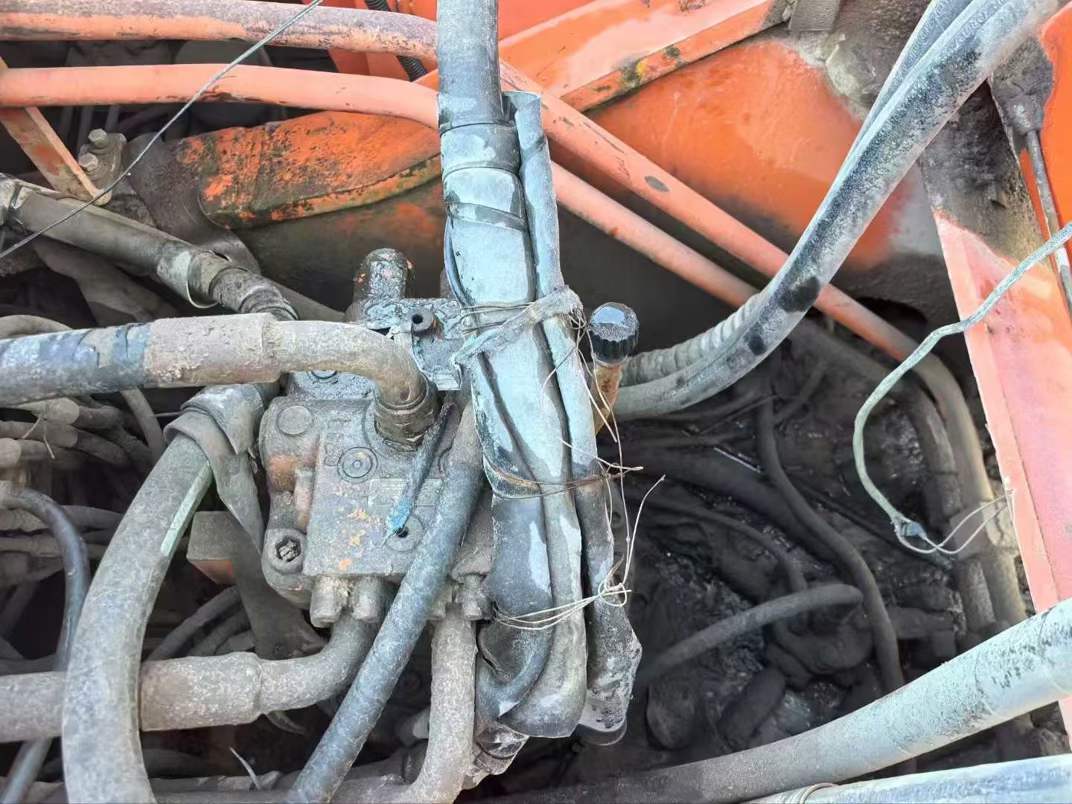 Used Doosan DL300 Excavator 2016 Model / 6