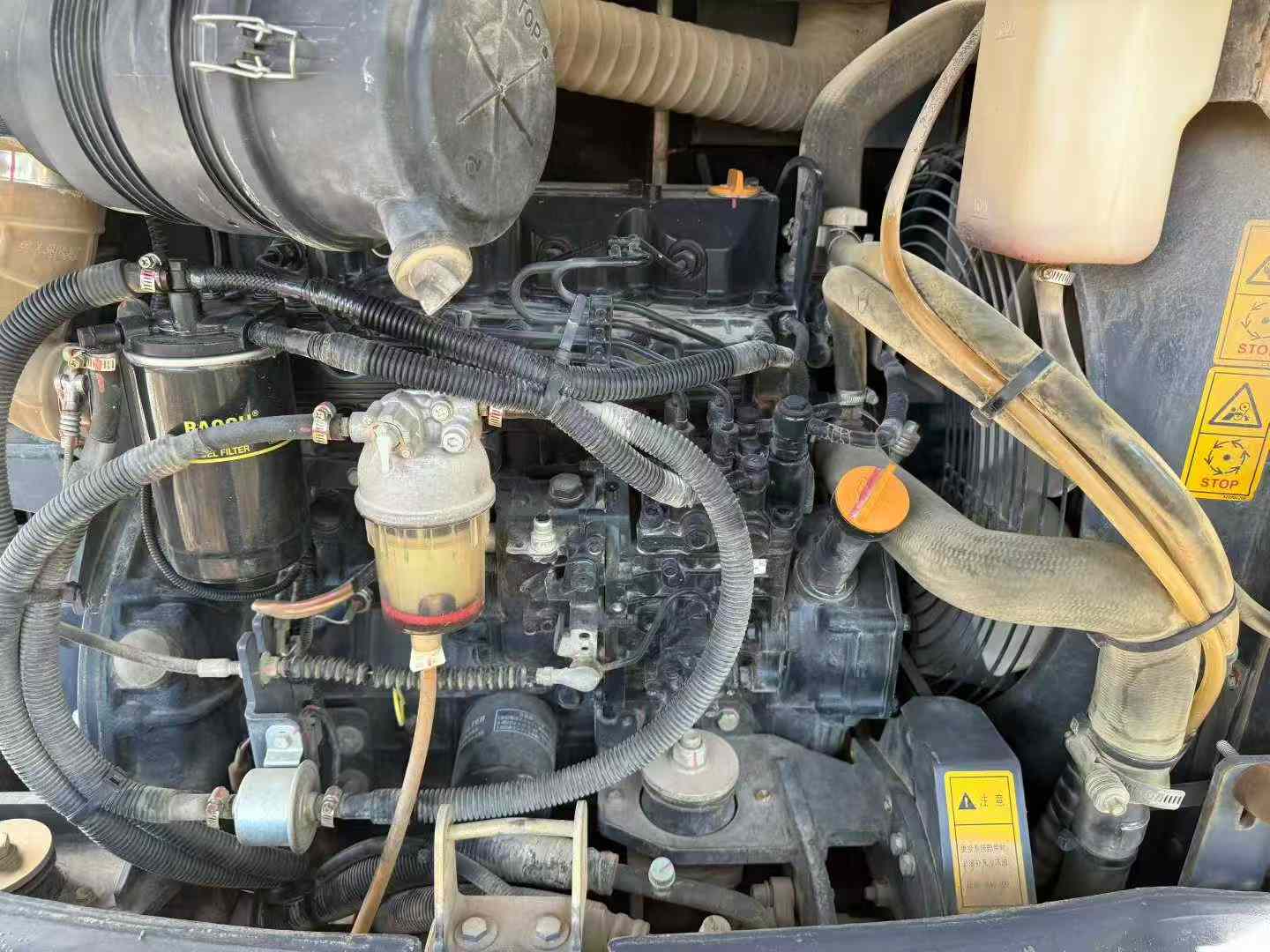 Used XCMG ZL60G Excavator 2021 Model / 4