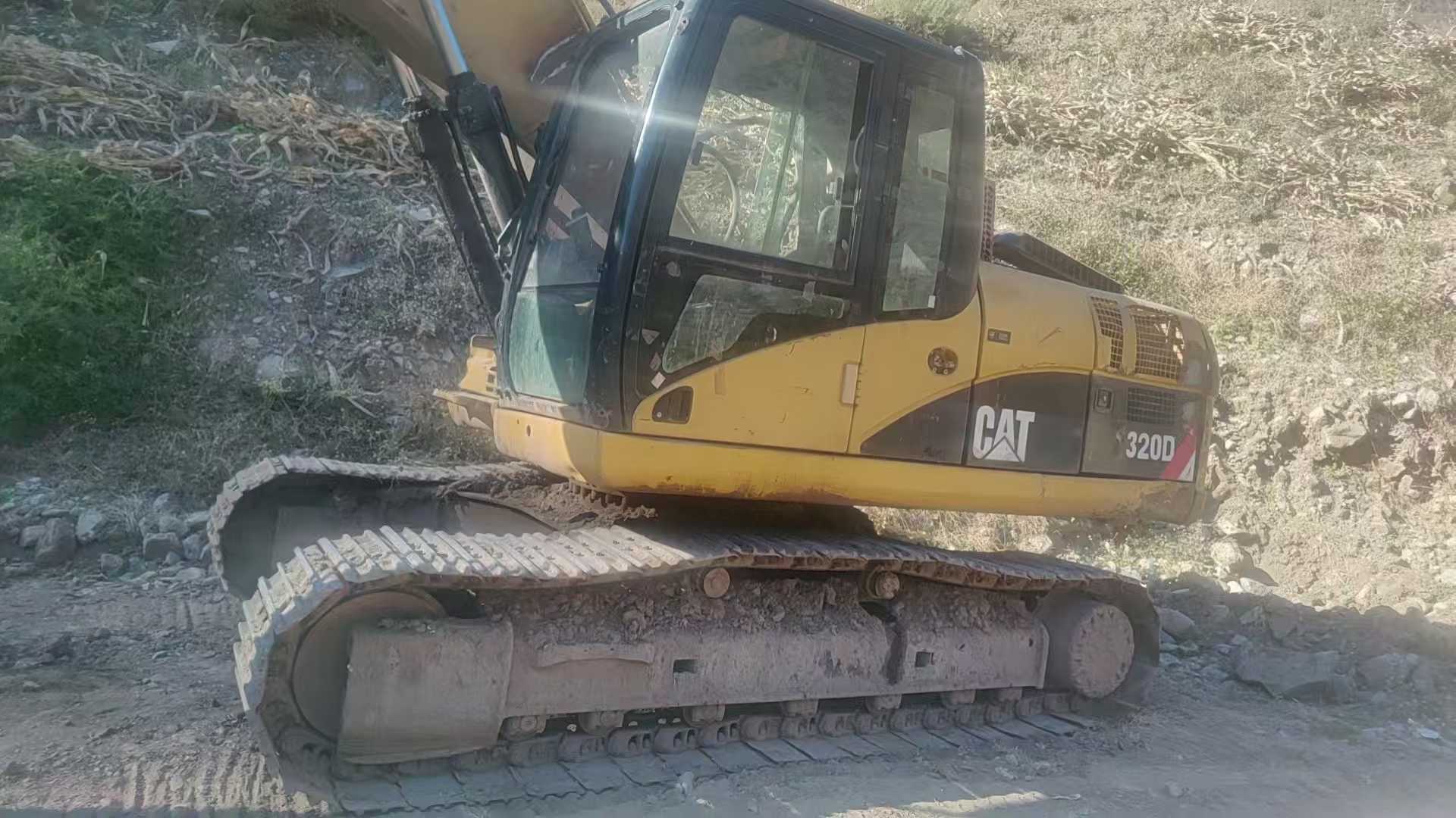 Used Caterpillar 320D Excavator 2016 Model / 2