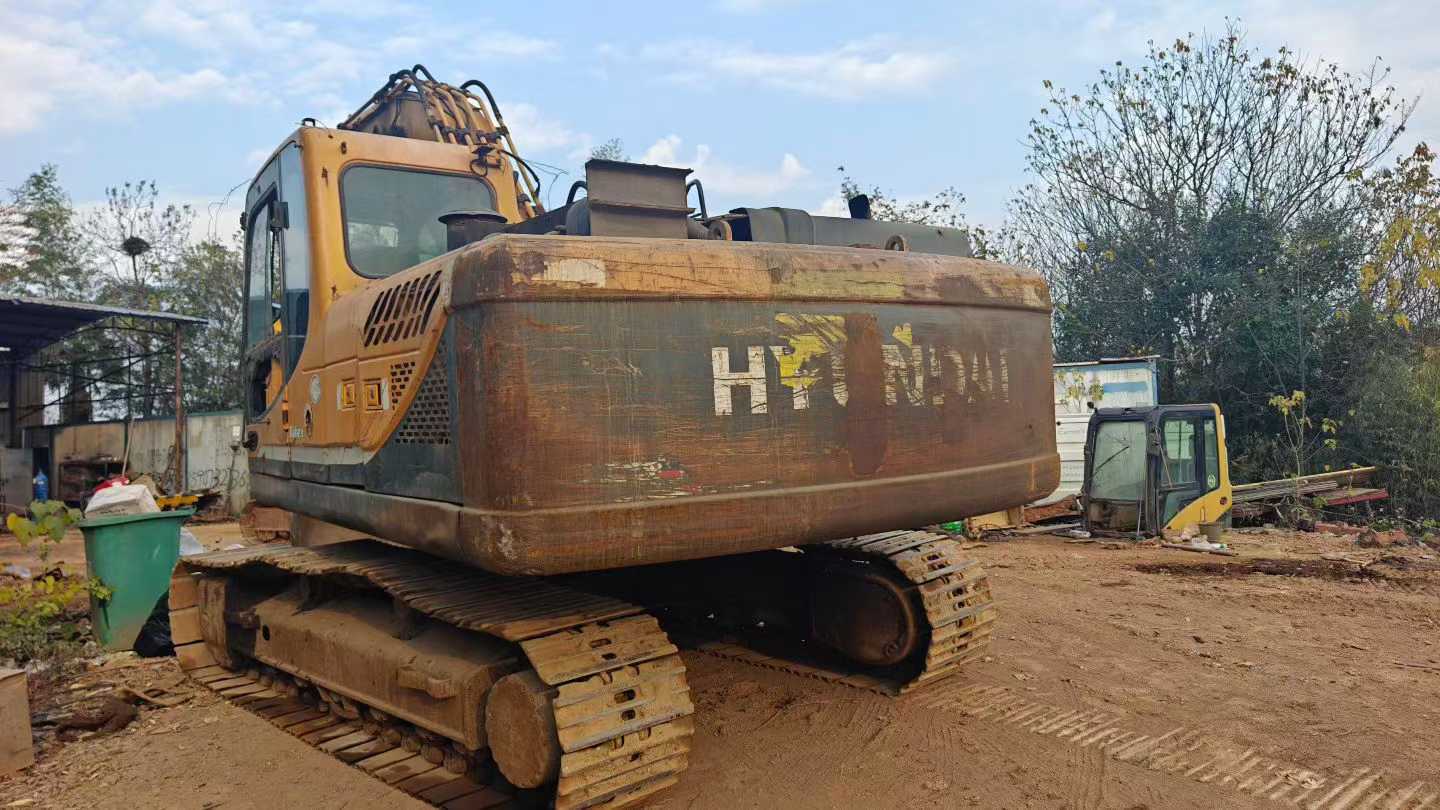 Used Hyundai R215-9 Excavator 2016 Model / 2