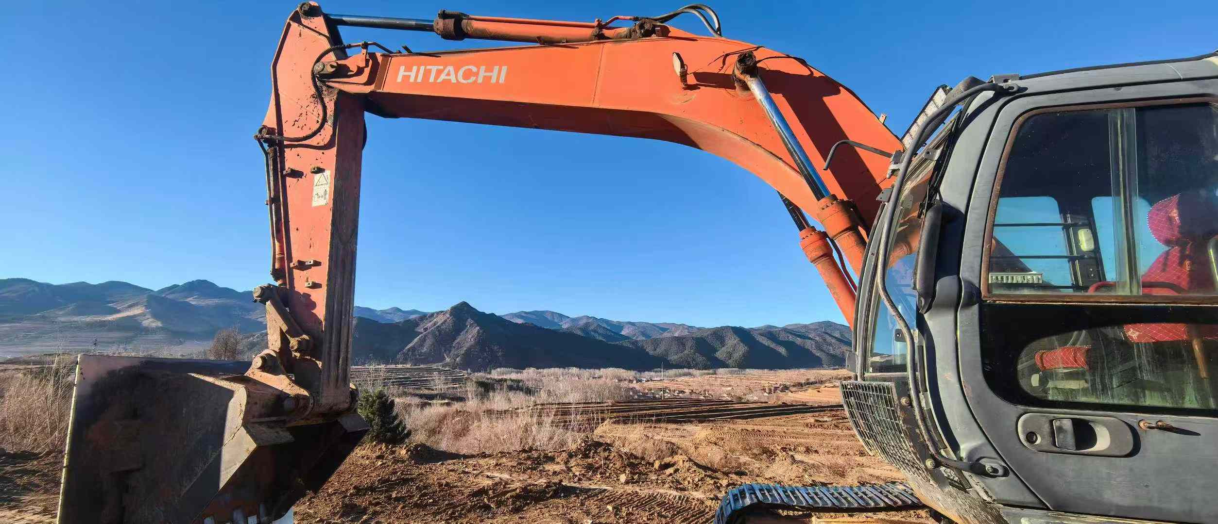 Used Hitachi ZW250 Excavator 2016 Model / 2