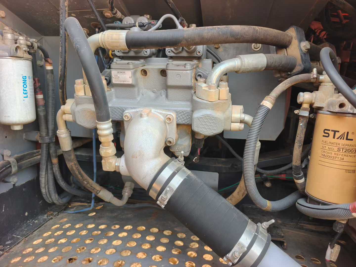 Used Hitachi ZAXIS200 Excavator 2017 Model