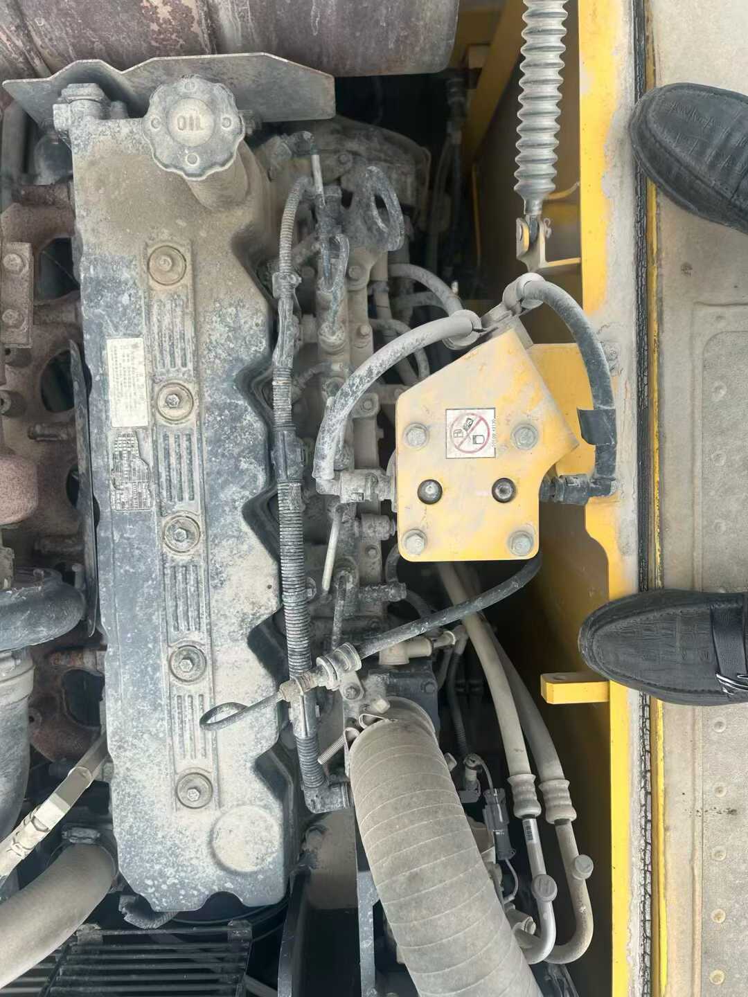 Used Komatsu PC210-8 Excavator 2017 Model / 3