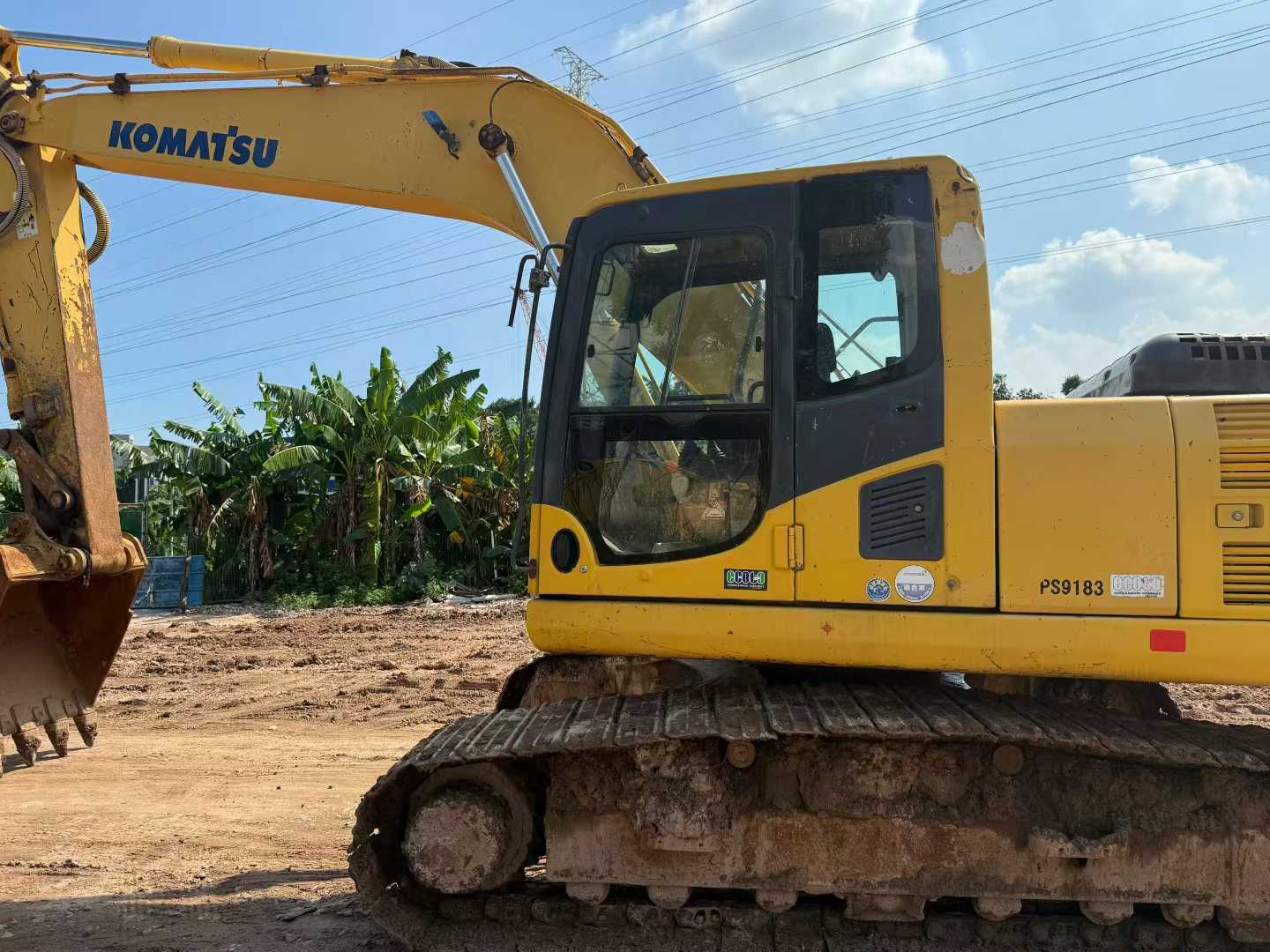 Used Komatsu PC200 Excavator 2016 Model / 4