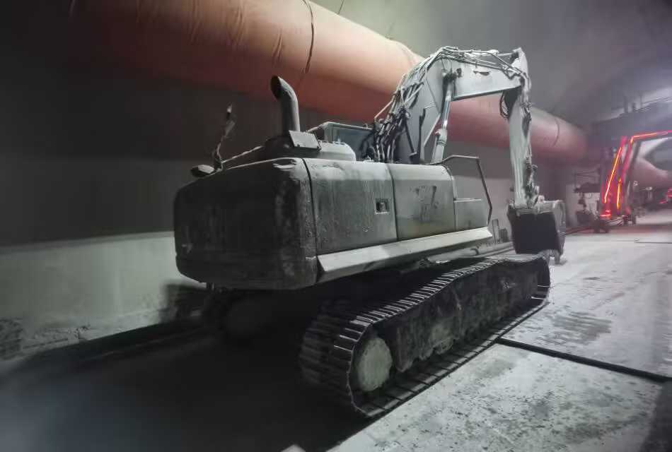 Used Komatsu PC210LC-8 Excavator 2022 Model