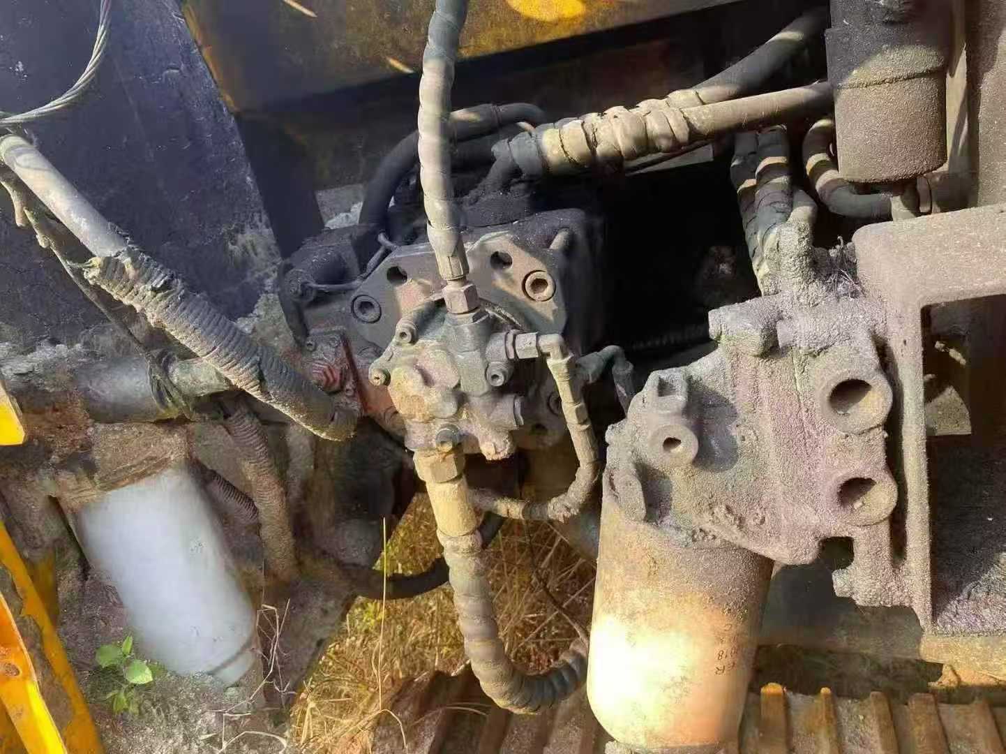 Used Sany SY135 Excavator 2016 Model / 3