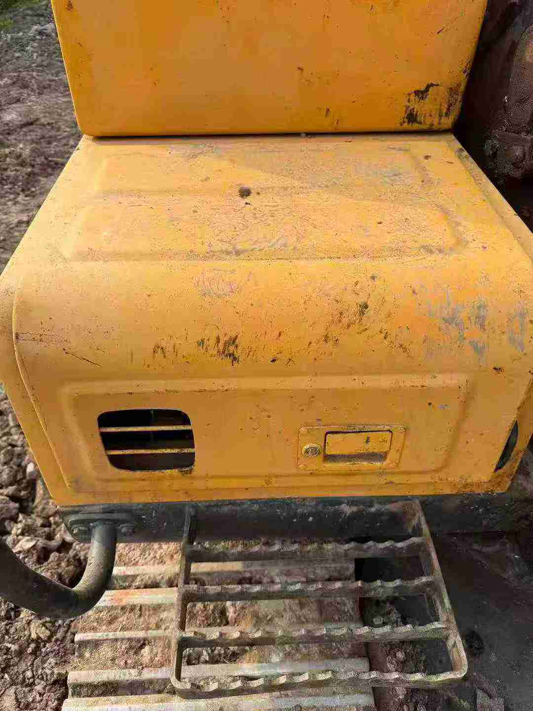 Used Hyundai R215VS Excavator 2019 Model / 9