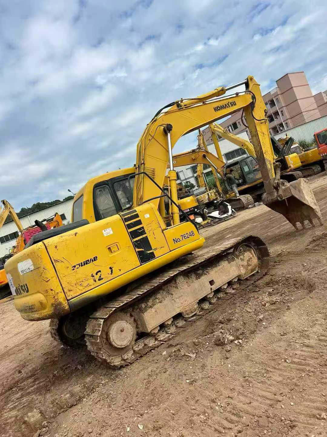 Used Komatsu PW100 Excavator 2016 Model / 2