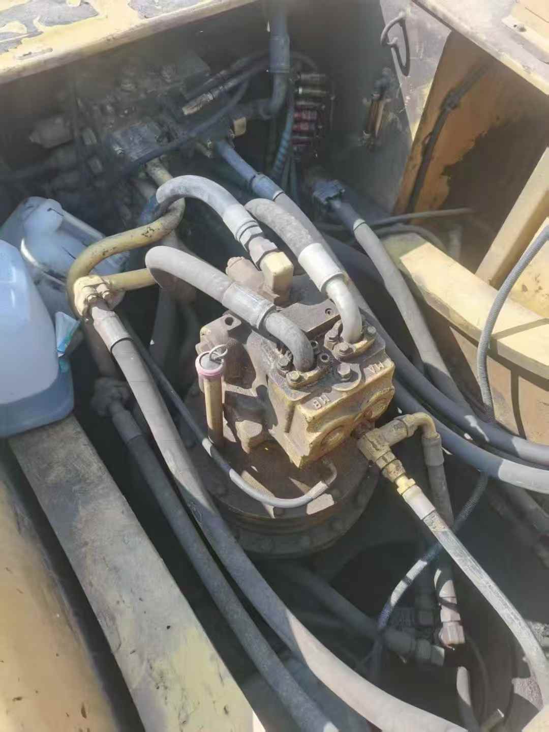 Used Komatsu PC60 Excavator 2016 Model / 3