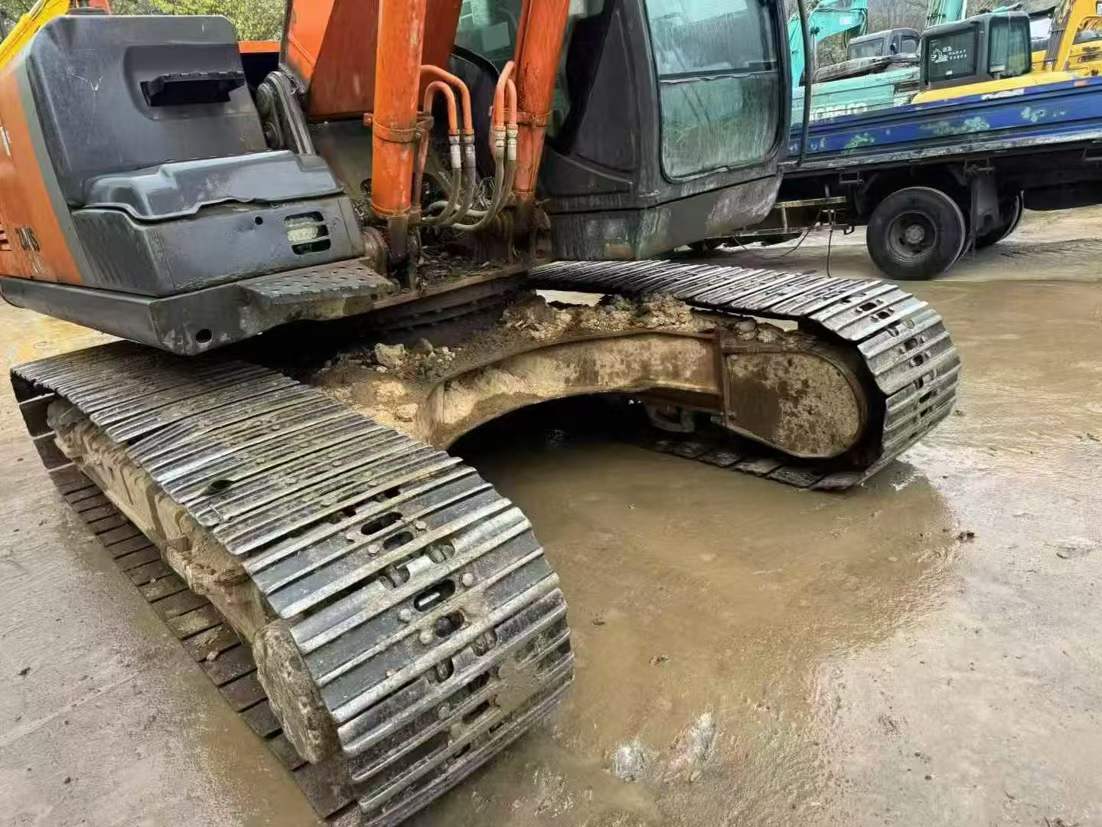 Used Hitachi ZAXIS200 Excavator 2016 Model / 5