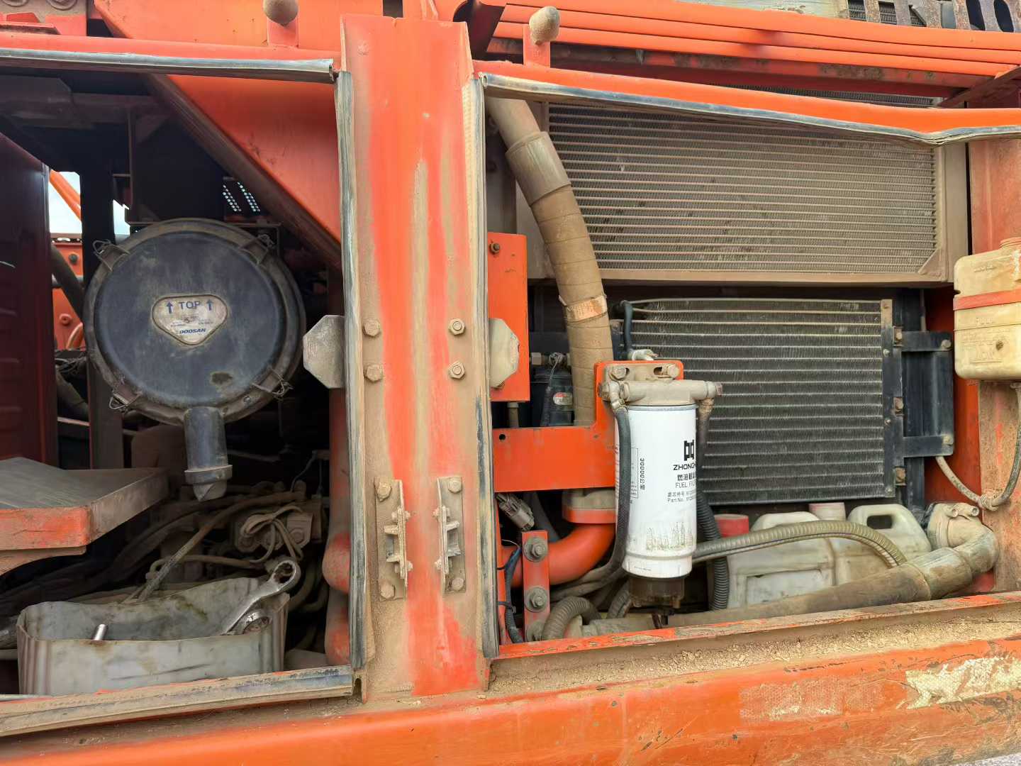 Used Doosan S225 Excavator 2016 Model / 6