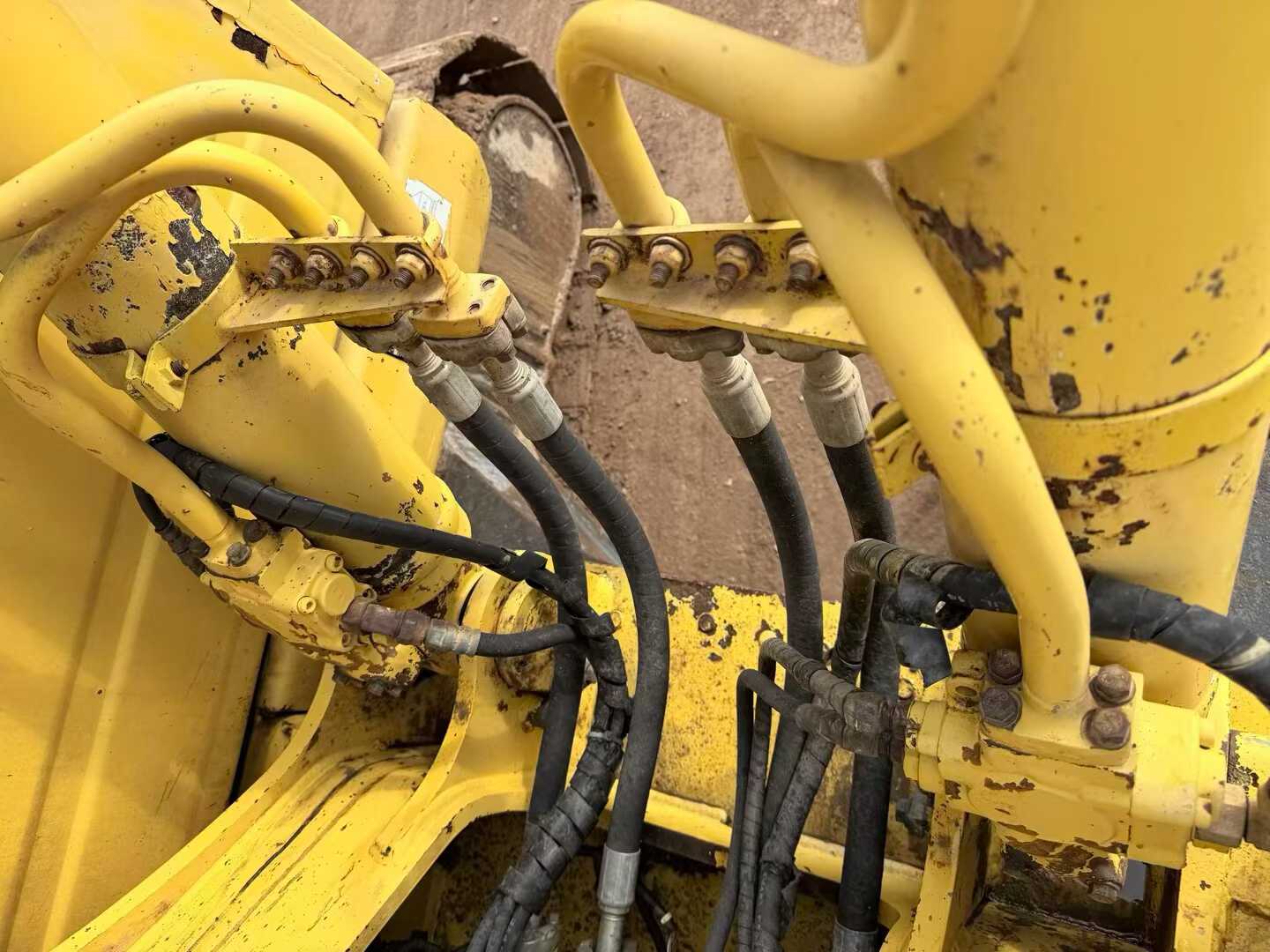 Used Komatsu PC200-8N1 Excavator 2012 Model / 7