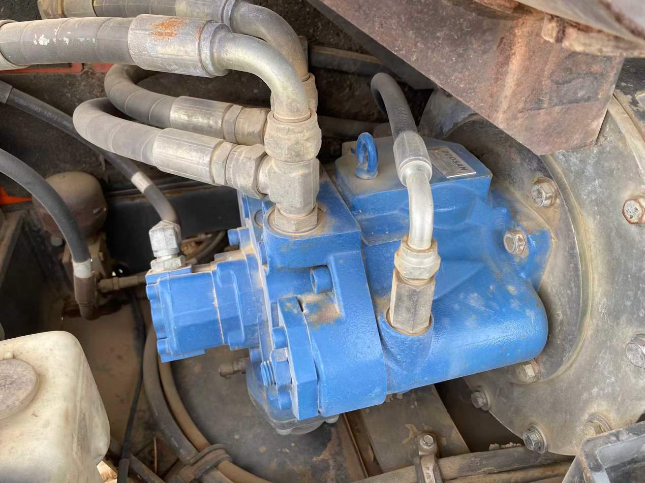 Used Doosan DX80 Excavator 2016 Model / 8