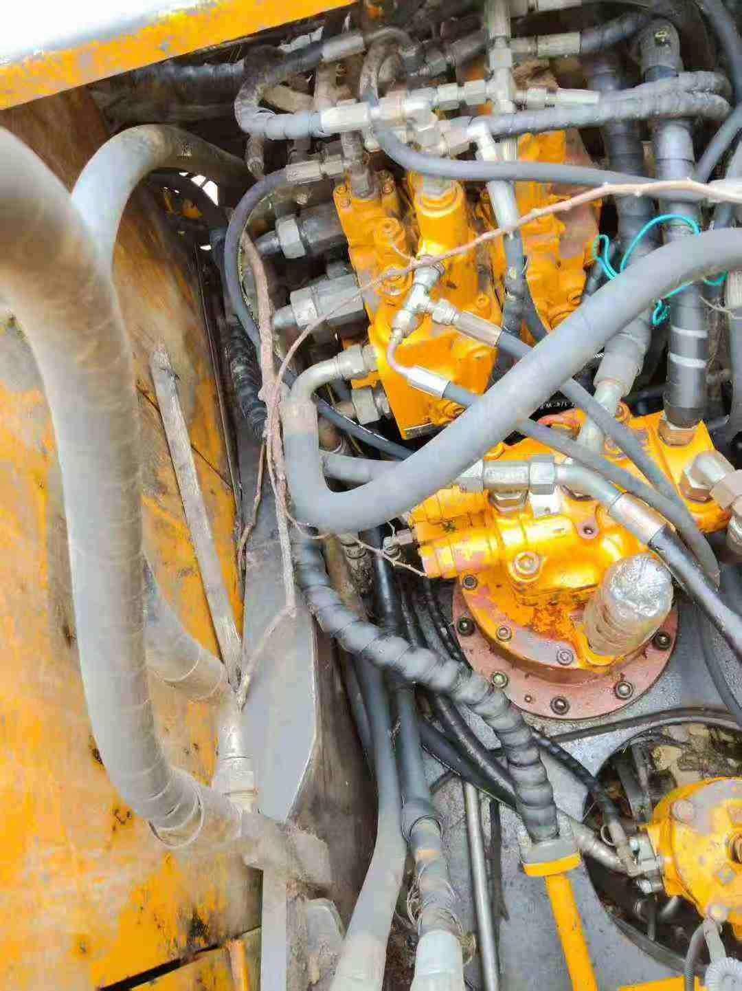 Used Sany SY135 Excavator 2016 Model / 6