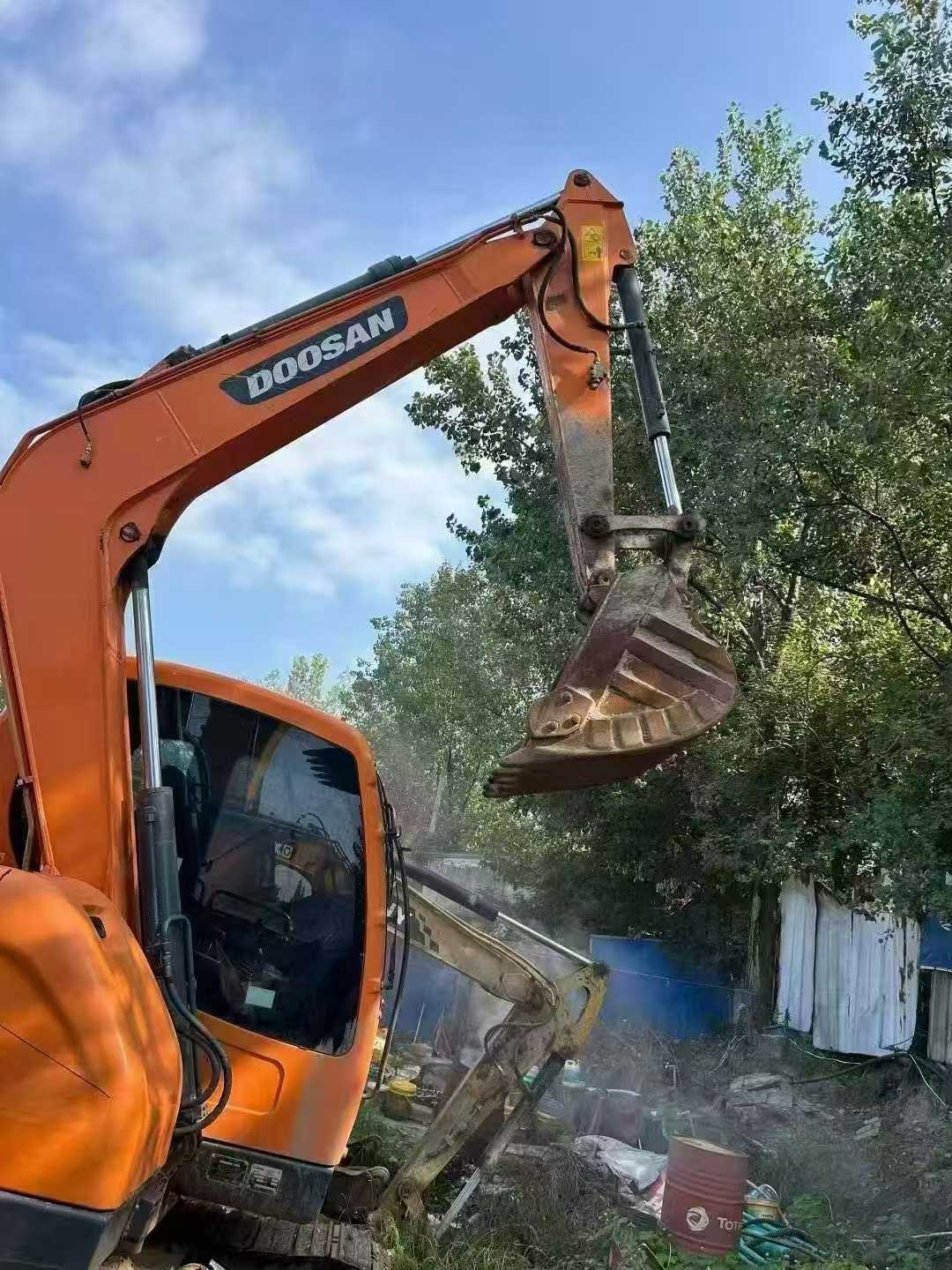 Used Doosan DX75 Excavator 2021 Model / 3