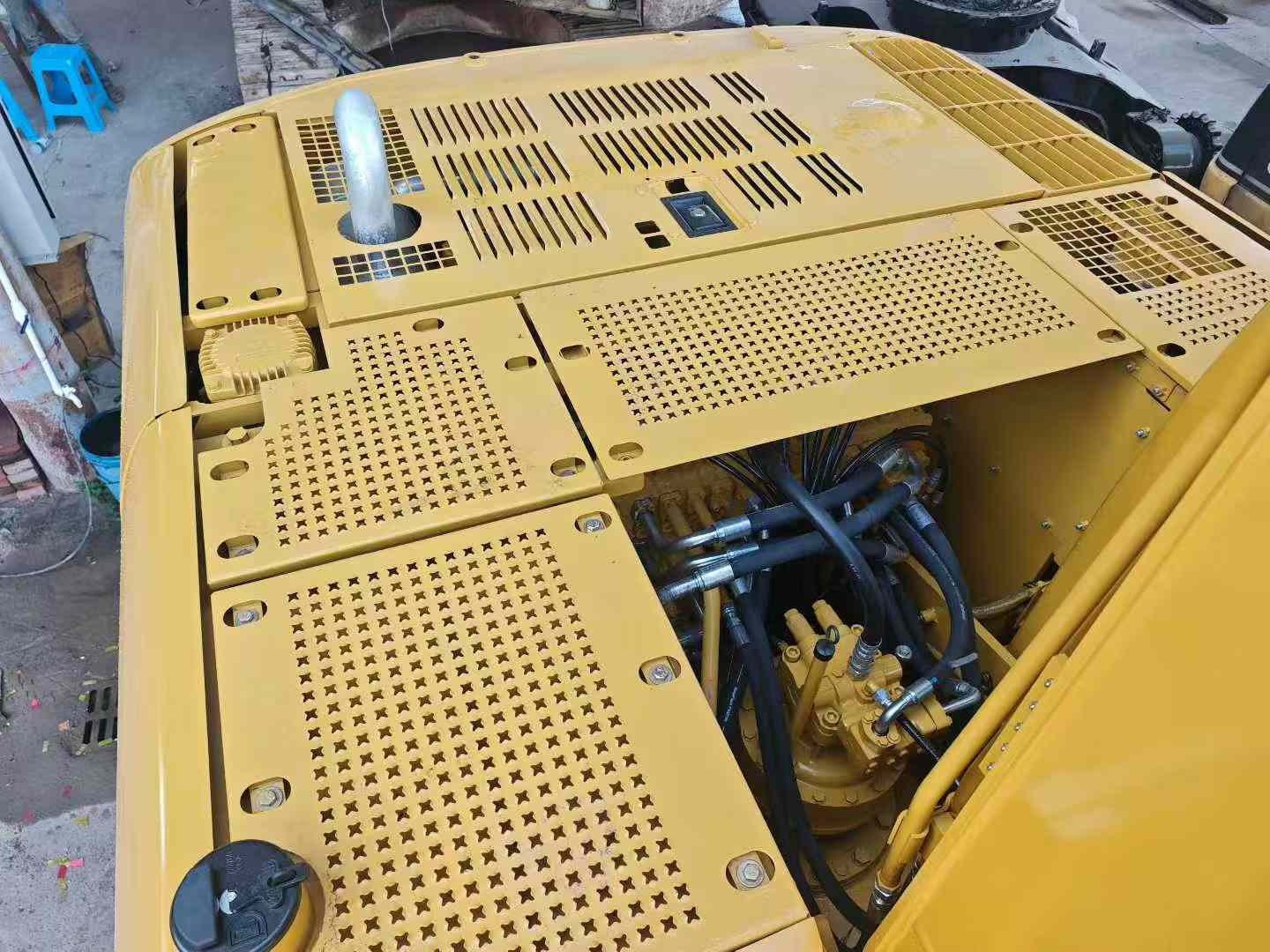 Used Caterpillar 320C Excavator 2016 Model / 8