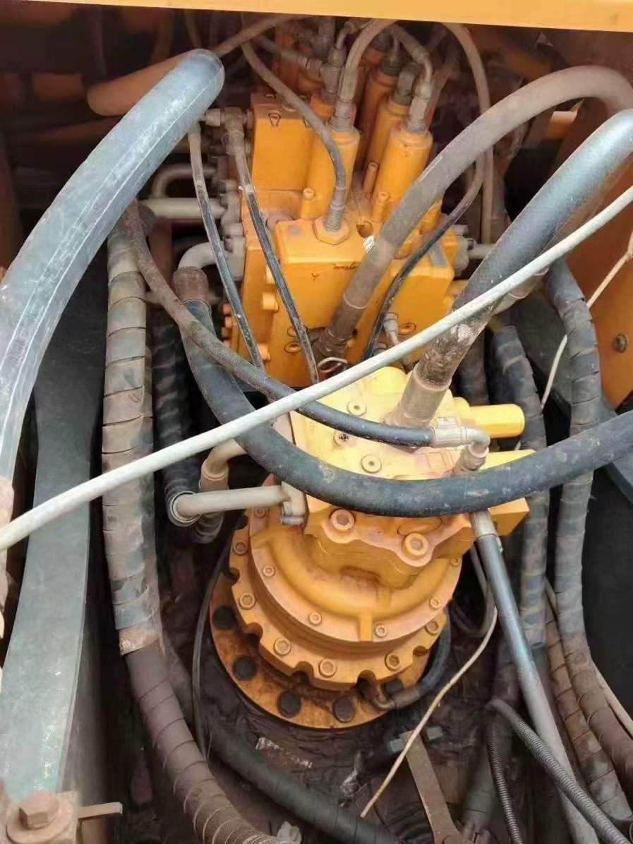 Used Hyundai R215VS Excavator 2018 Model / 8