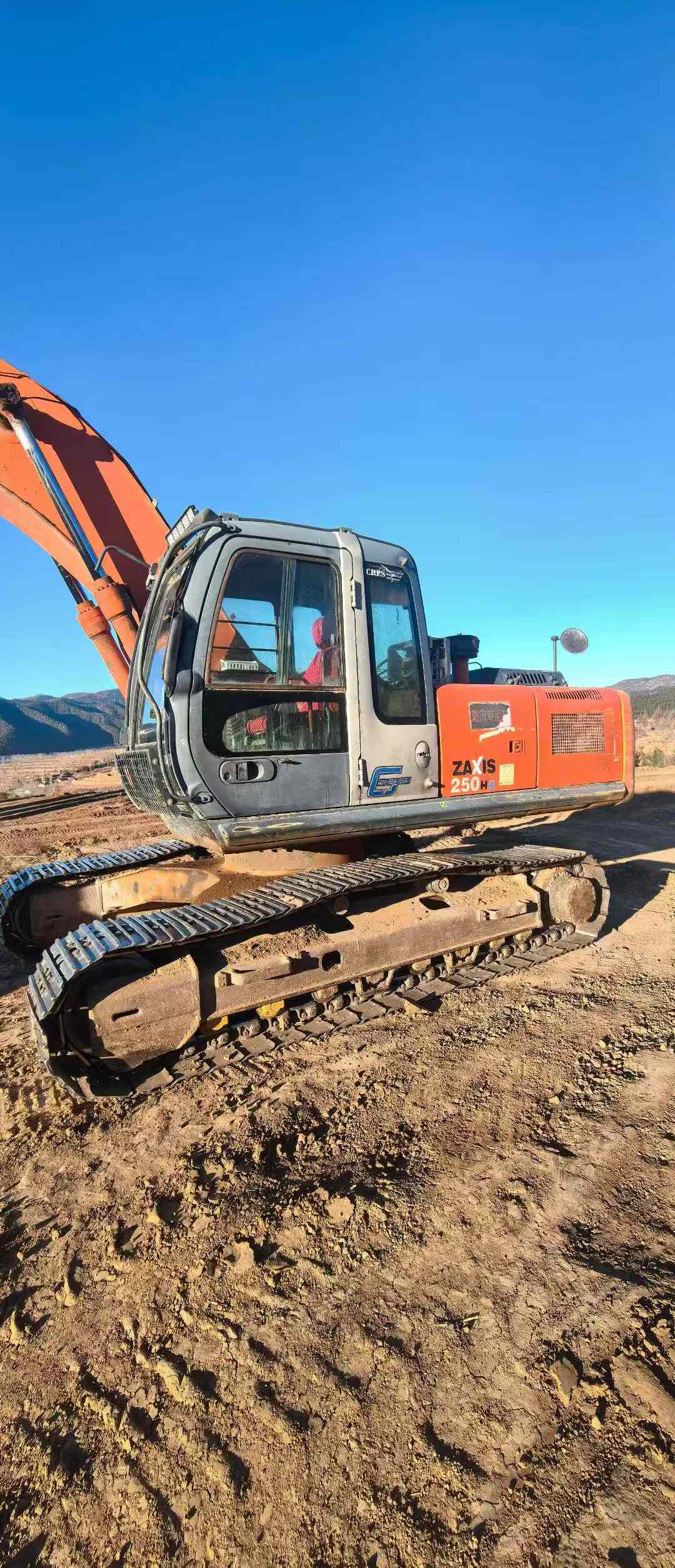 Used Hitachi ZW250 Excavator 2016 Model / 8