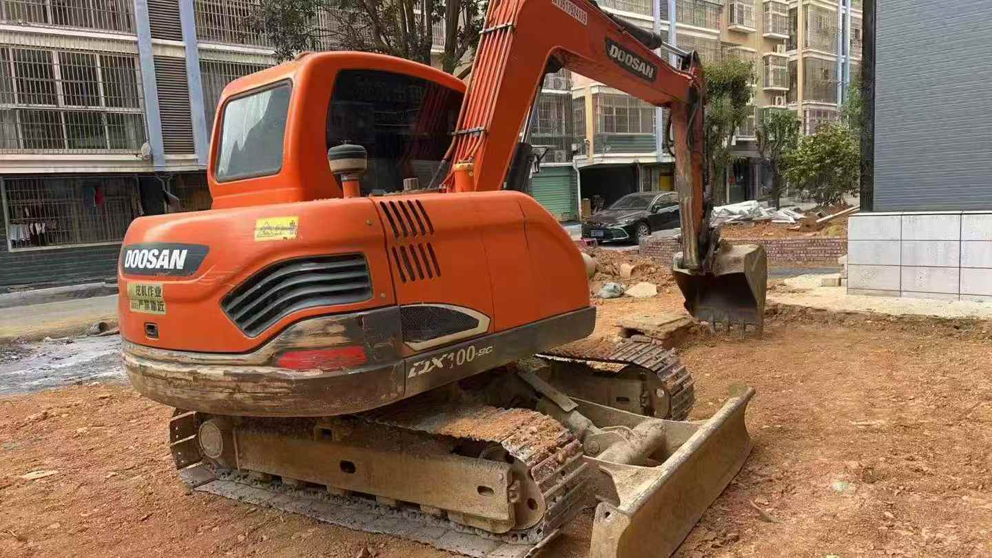 Used Doosan DX75 Excavator 2019 Model