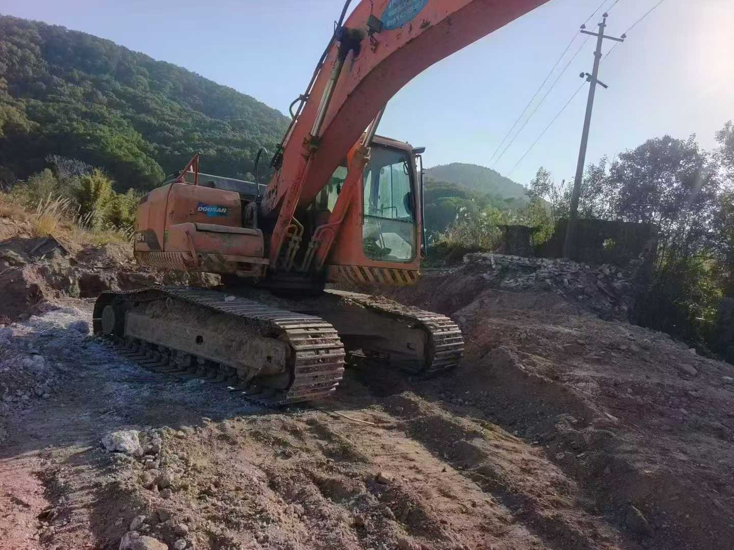 Used Doosan DX15 Excavator 2011 Model / 4