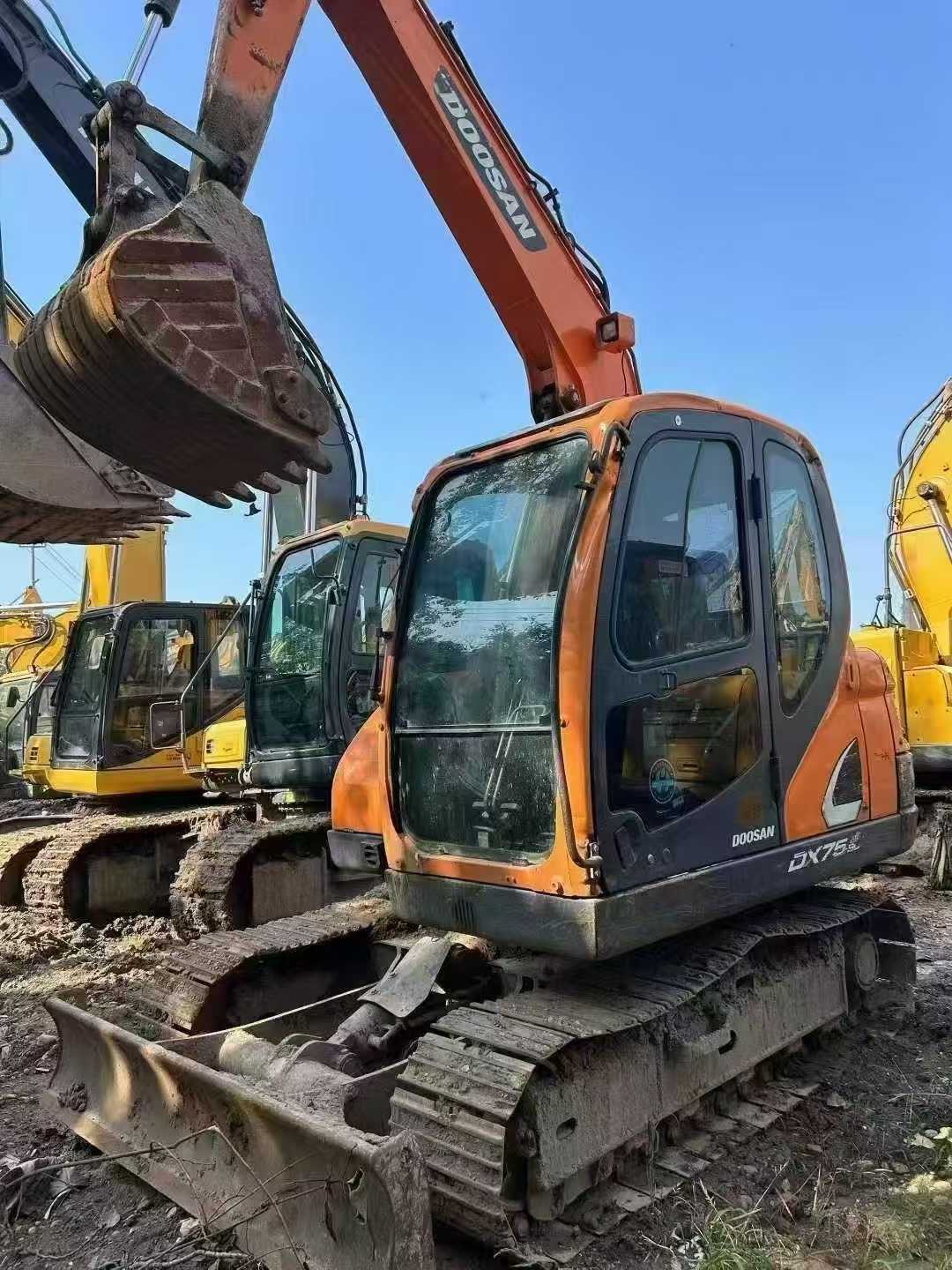Used Doosan DX75 Excavator 2021 Model / 7