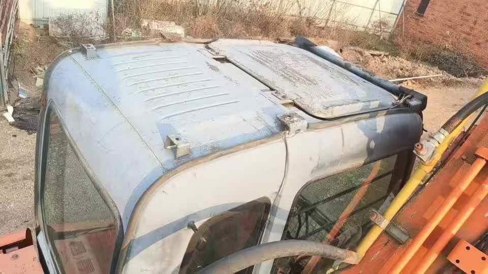 Used Hitachi ZW250 Excavator 2011 Model / 7