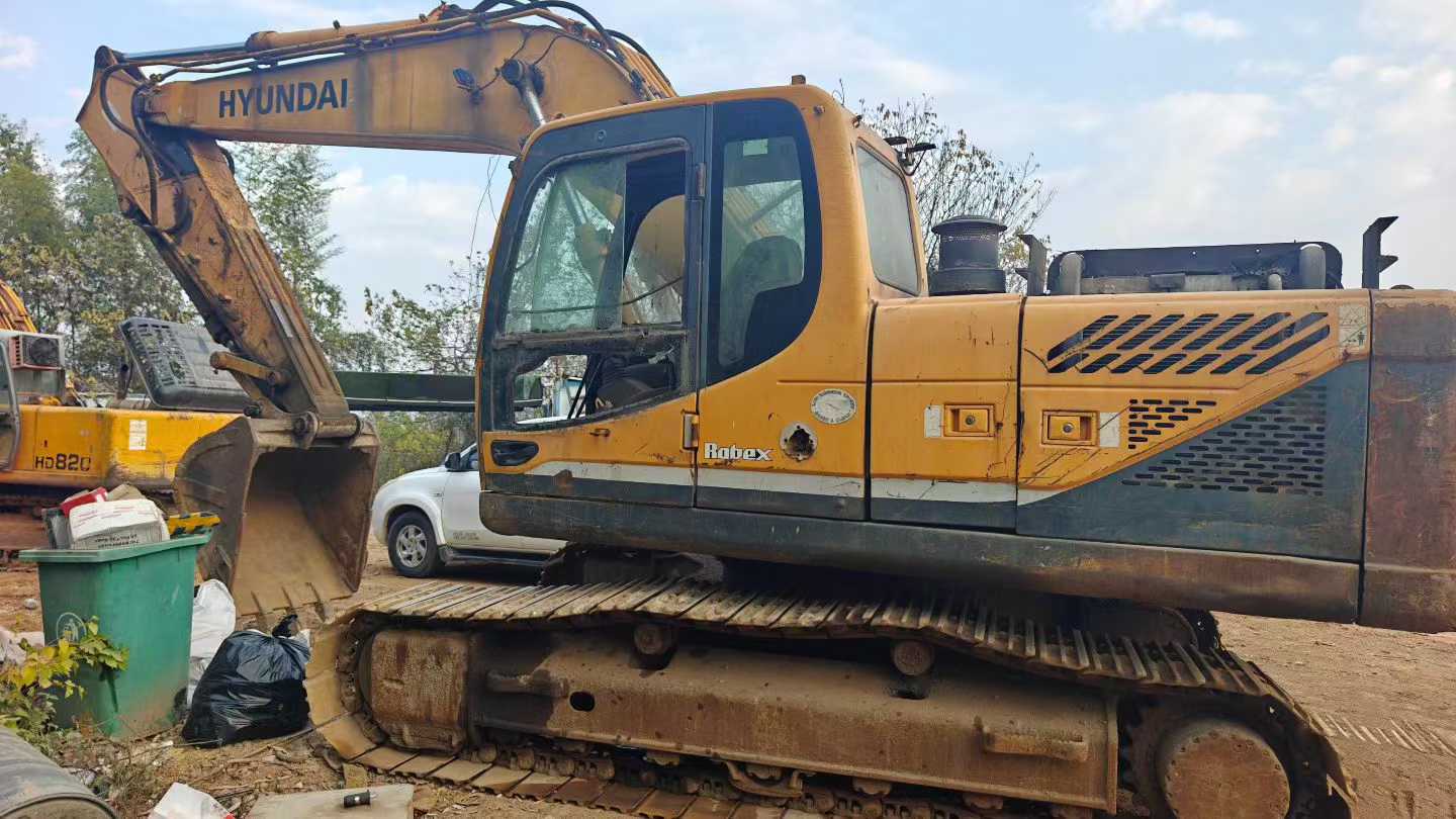 Used Hyundai R215-9 Excavator 2016 Model