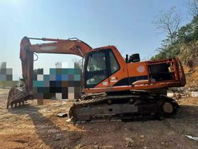 Buy Doosan DH220-7 Used Excavator / 2 Used Doosan DH220-7 Excavator 2010 Model / 2
