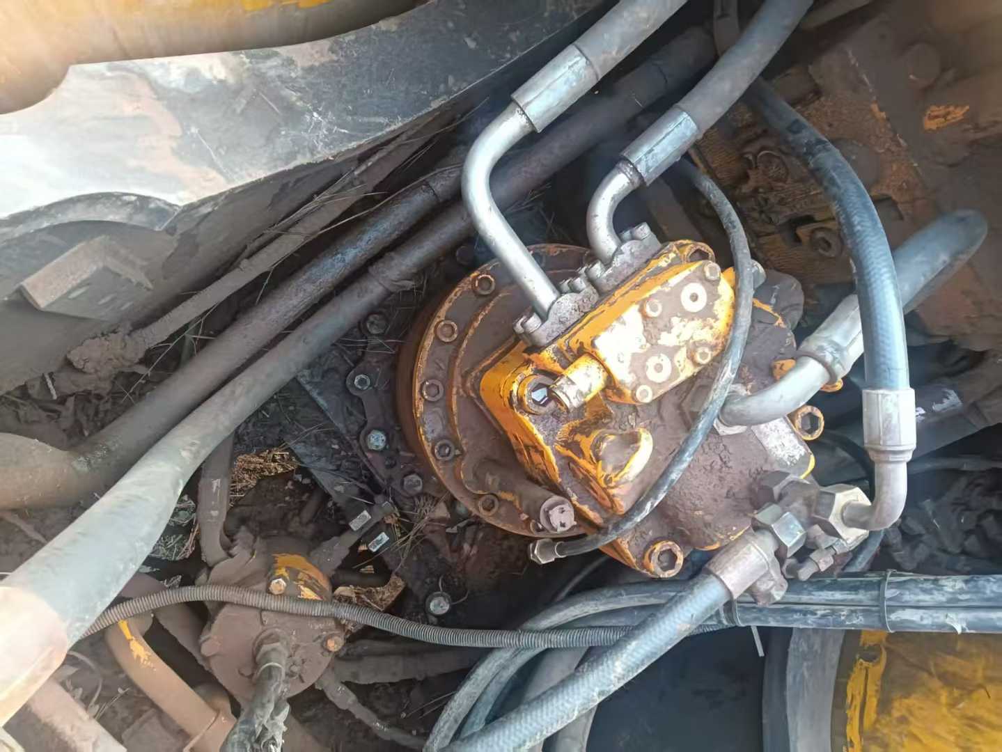 Used Sany SY205H Excavator 2011 Model / 6