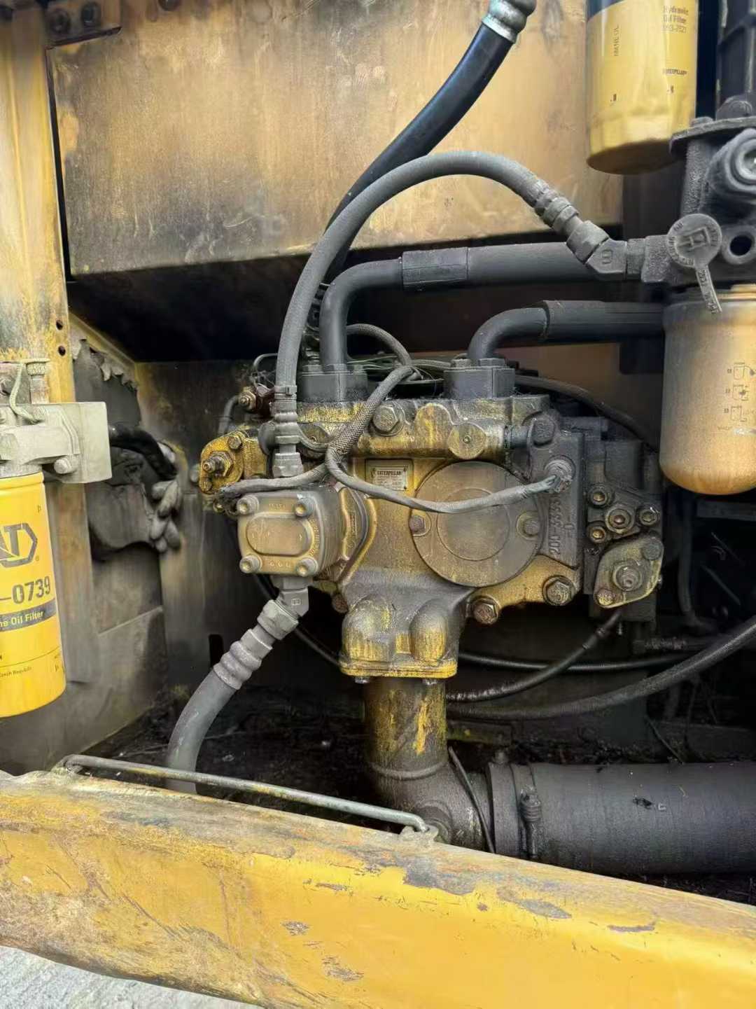 Used Caterpillar 323 Excavator 2016 Model / 4