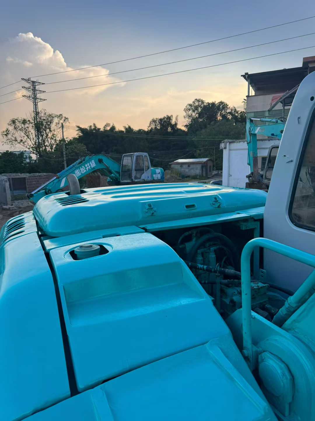 Used Kobelco SK200-5.5 Excavator 2016 Model / 2