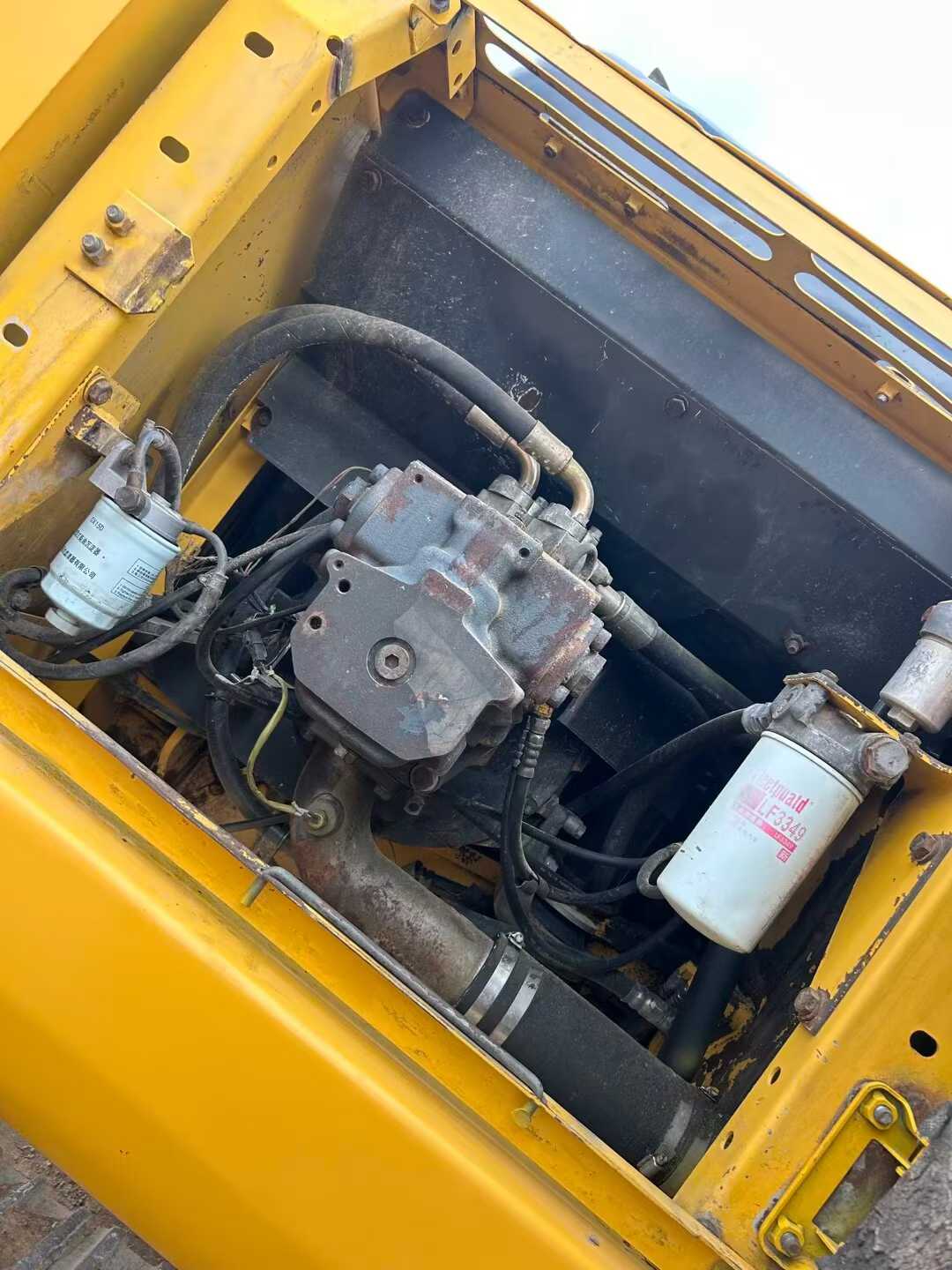 Used Komatsu PW200-7 Excavator 2016 Model / 7