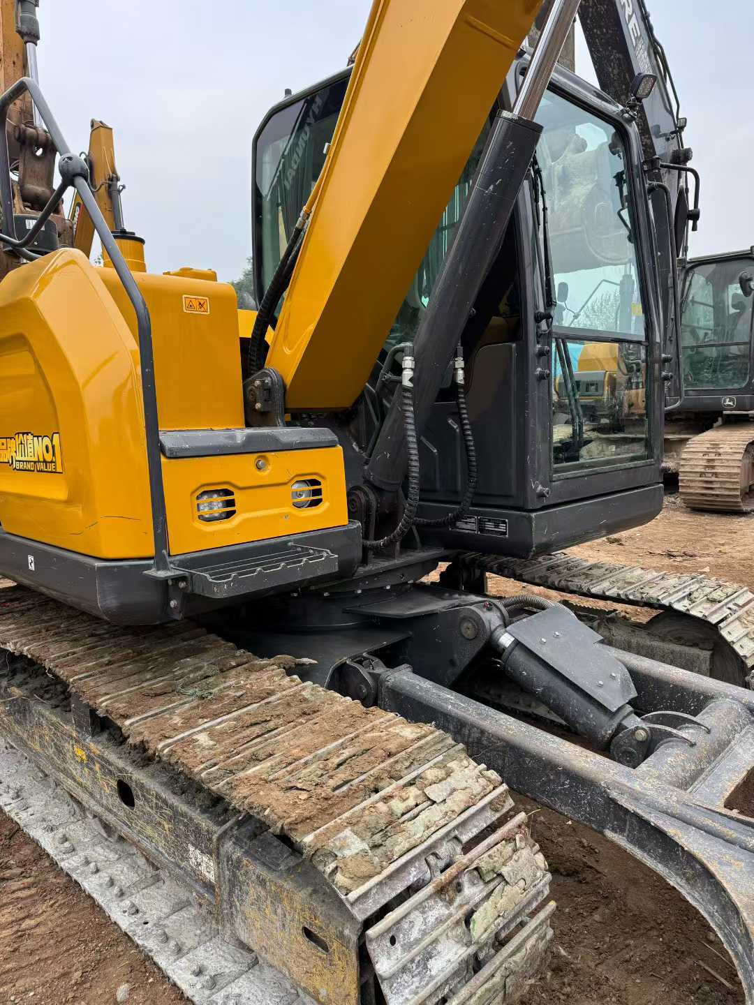 Used XCMG XE75WD Excavator 2024 Model / 5