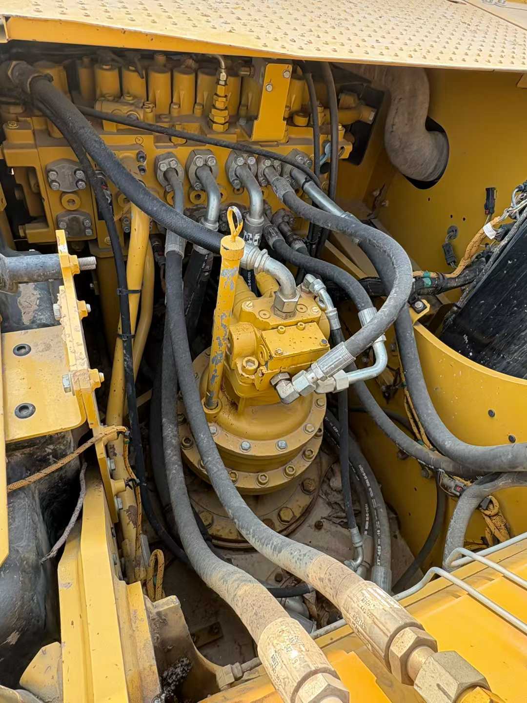 Used Caterpillar 323 Excavator 2019 Model / 6