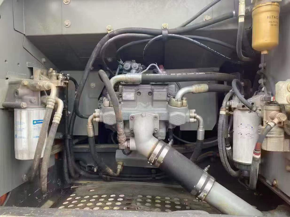 Used Hitachi ZAXIS200 Excavator 2017 Model / 5